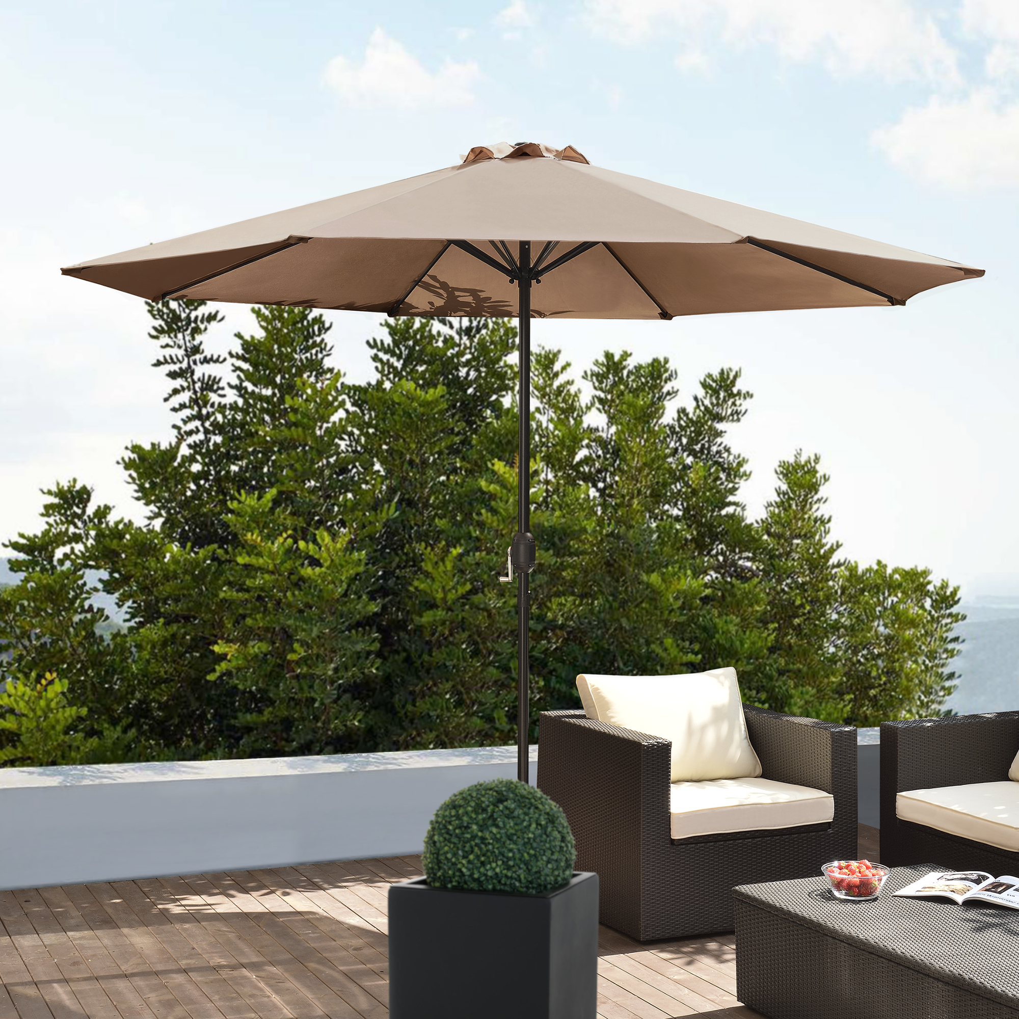 Ombrellone da Giardino Budapest con Palo Centrale e Meccanismo a Manovella 230 x Ø300 cm Marrone Chiaro casa.pro