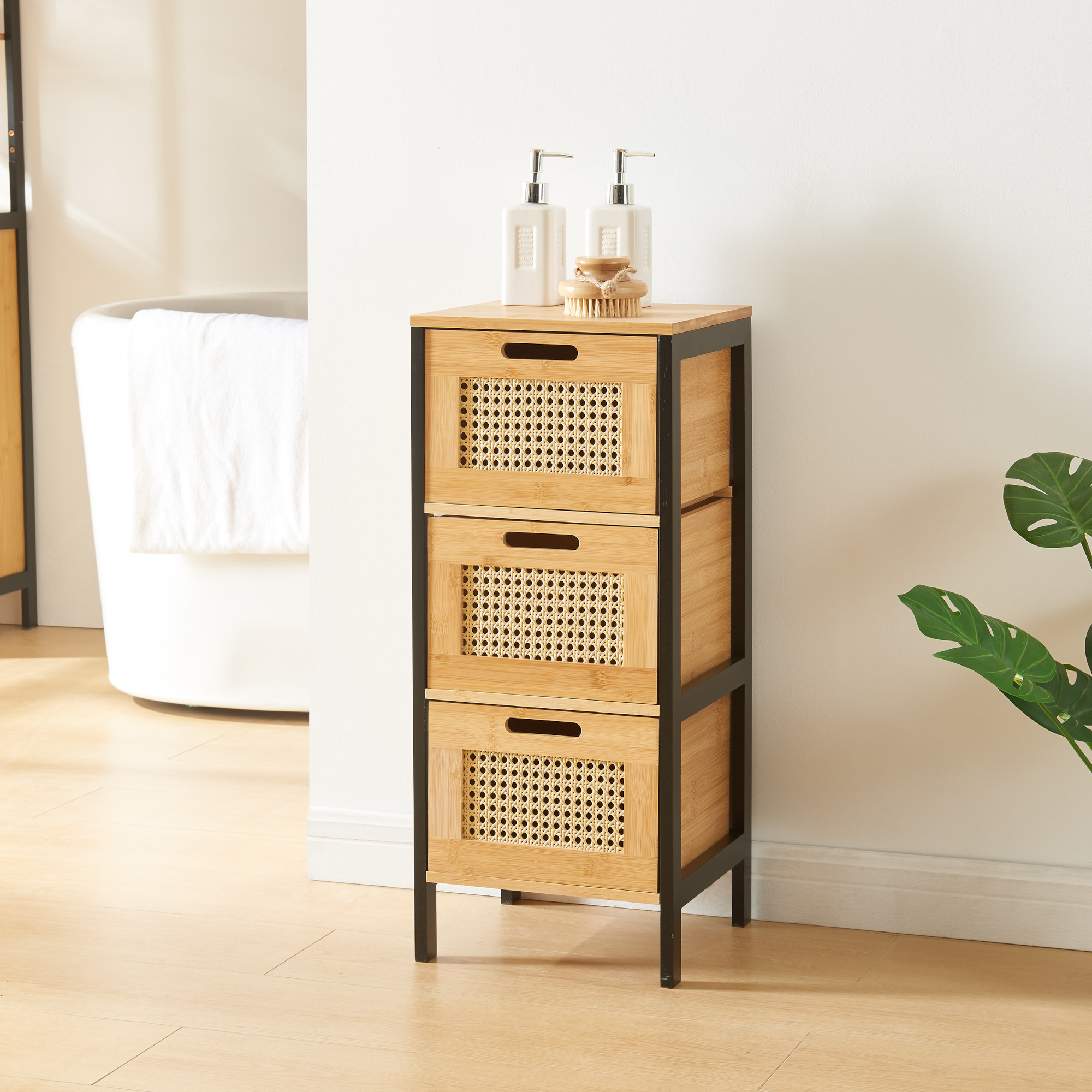 Cassettiera Tervola con 3 Cassetti in Bambù - Nero / Naturale / Effetto Rattan [en.casa]