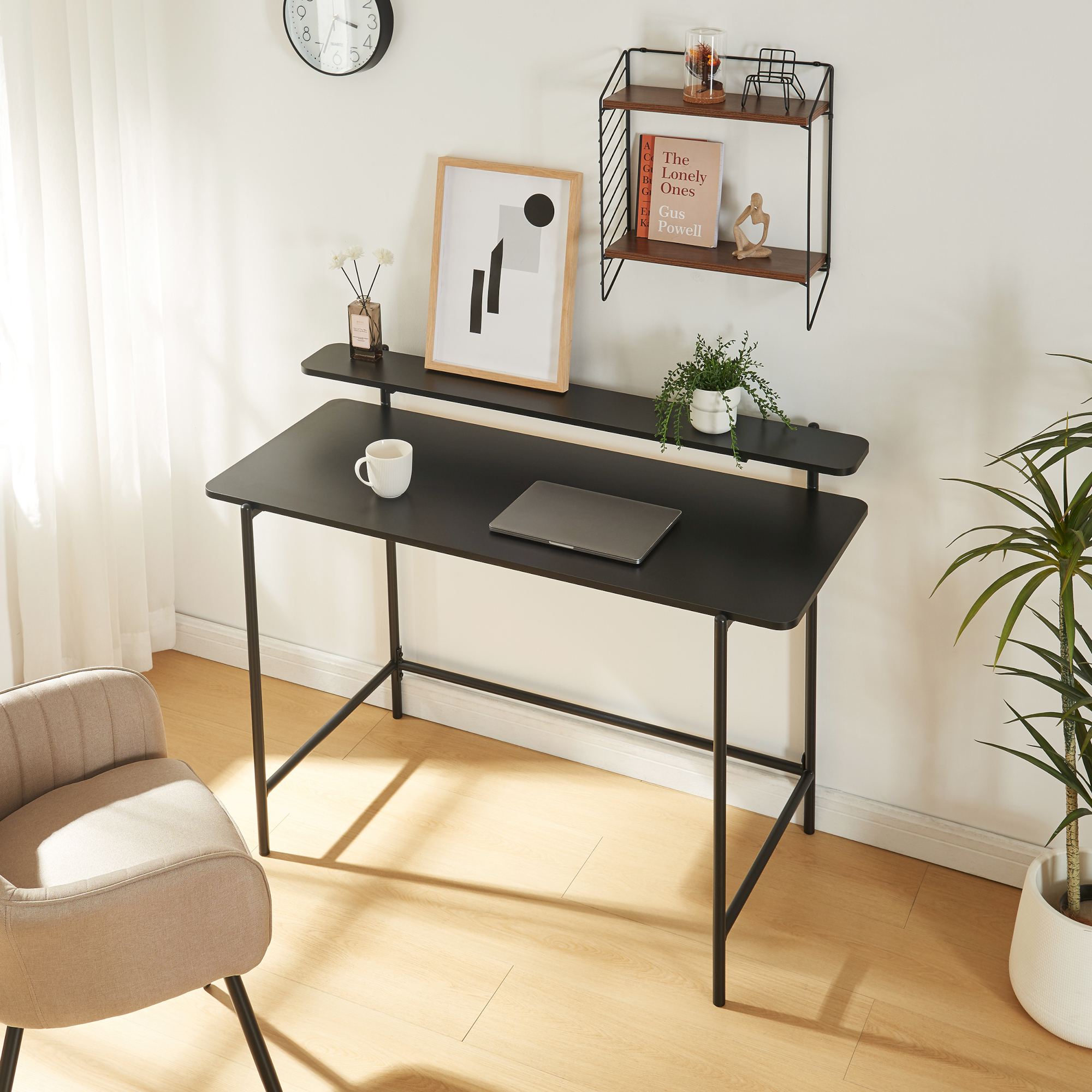 Scrivania Samnanger con Ripiano in Alto 120 x 55 x 88 cm - Nero [en.casa]