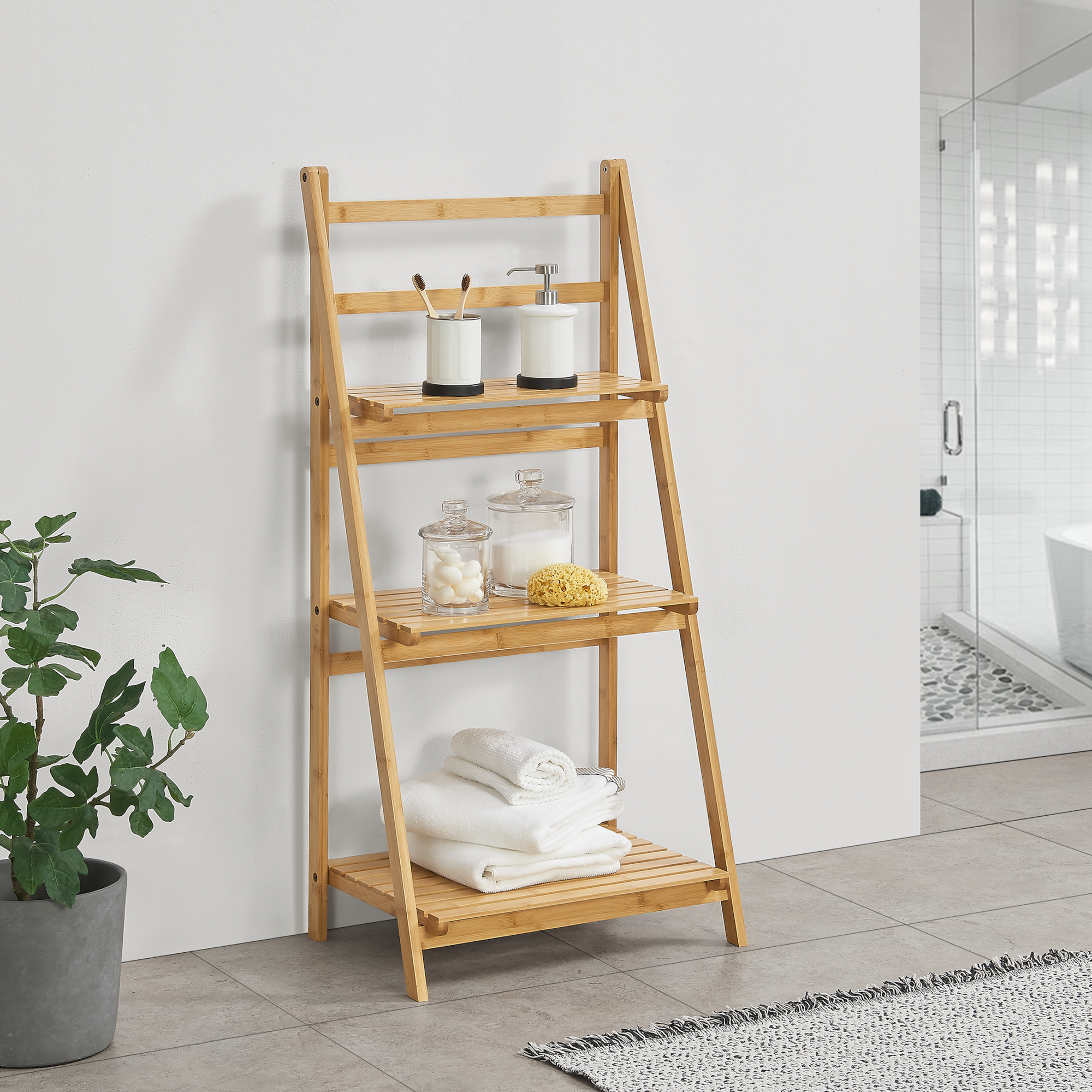 Image of Scaffale a Scala &#39;Lapua&#39; con 3 Ripiani - Mobile Pieghevole in bambù per Cucina/Bagno [en.casa]