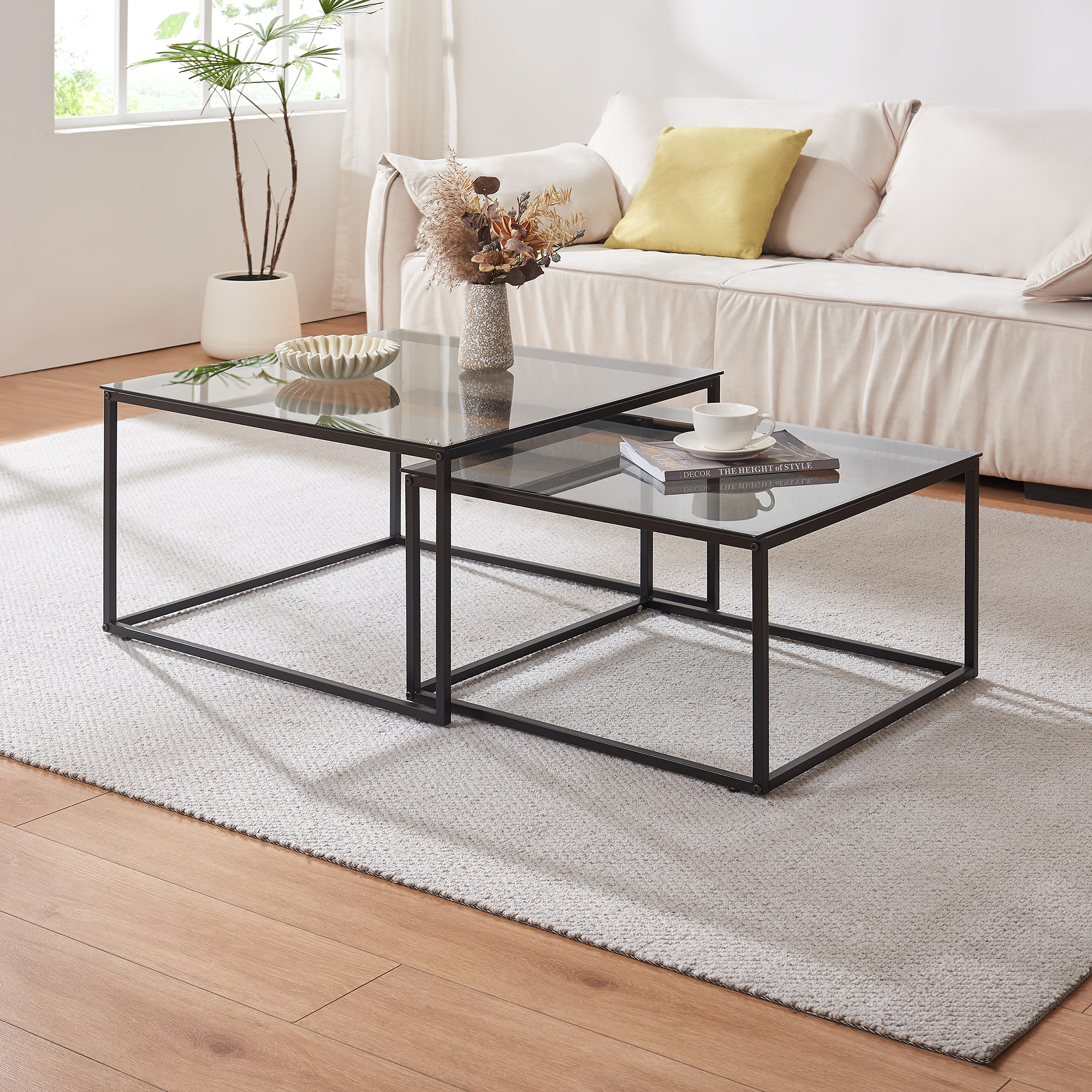 Set Tromlaslo di 2 Tavolini Sovrapponibili con Piano in Vetro Fumé Grigio [en.casa]